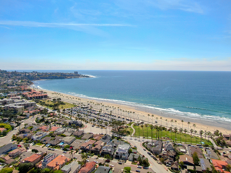 Aerial view of La Jolla coastline with beautiful villas.